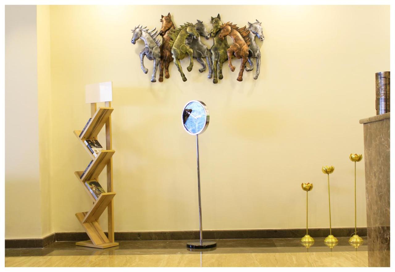 Hotel Radiant Inn Roorkee エクステリア 写真