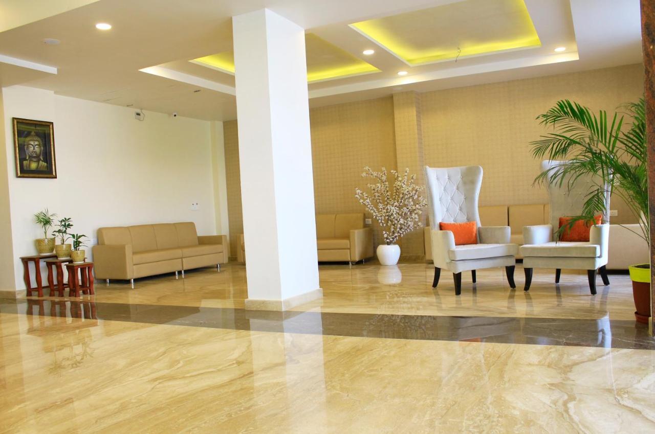 Hotel Radiant Inn Roorkee エクステリア 写真